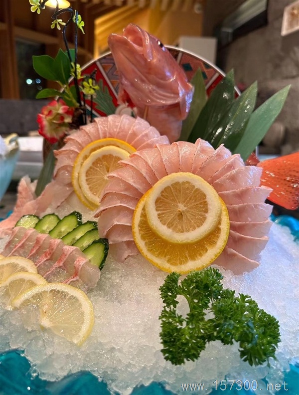 火锅刨肉海鲜姿造