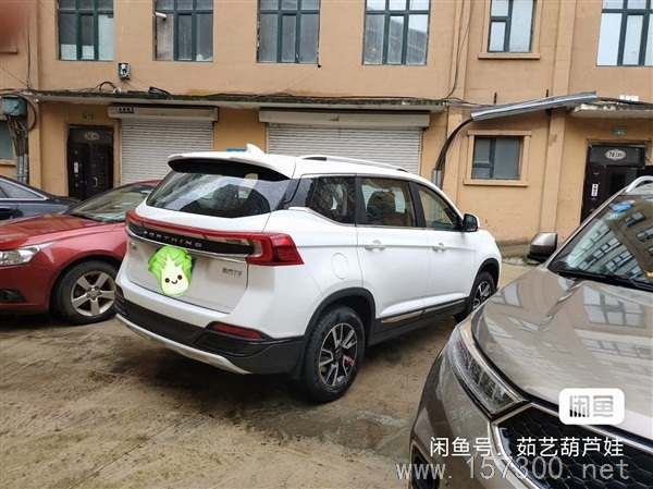 一手2022款suv